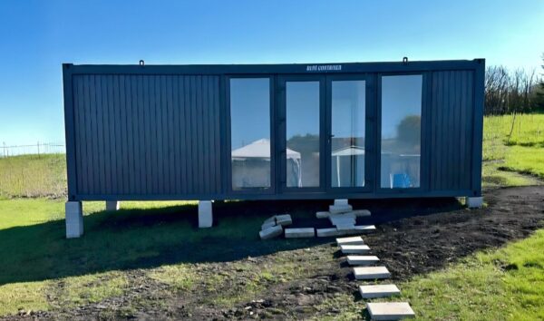 Container modular 8 × 3 m – complet echipat, gata de utilizare