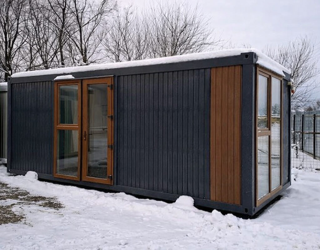 Container modular 7x3m cu baie bucătărie și dormitor – vedere exterioară Blue Container